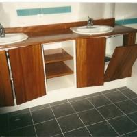 meuble de salle de bain sur mesure